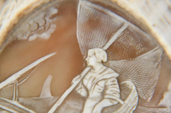 Scultura su grande conchiglia XIX secolo - immagine 4